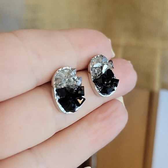🔥LAST PAIR🔥 Macro Druzy Gradient Stud Earrings - Picture 1 of 9